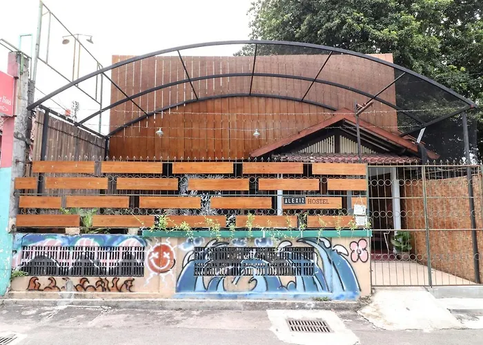 Alexiz Hostel